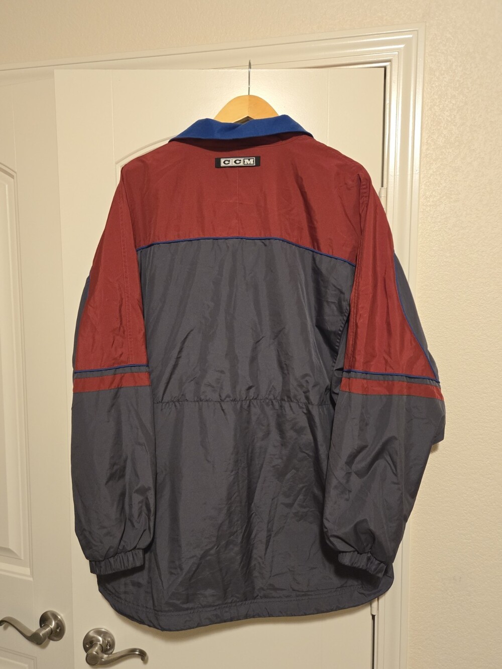 Vintage NHL Colorado Avalanche Full-Zip Jacket CCM Size XL Roy Sakic - Picture 3 of 5